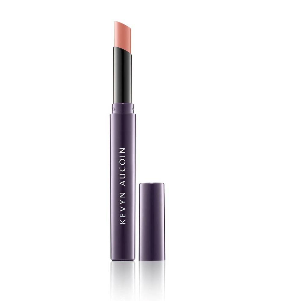 Kevyn Aucoin unforgettable lipstick